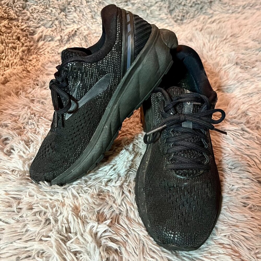 Brooks Ghost 15 Running Shoes - Women’s 8.5 Wide - Black